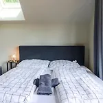 Exquisite Shared Villa - Your Private Room In This Beautiful Home